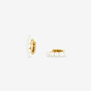 MARINA PEARL HOOP EARRING