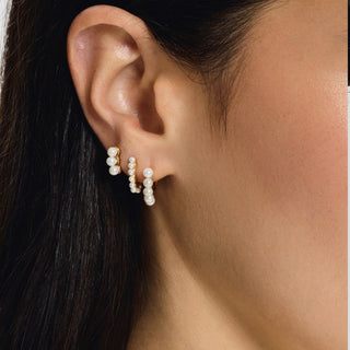 MARINA PEARL HOOP EARRING