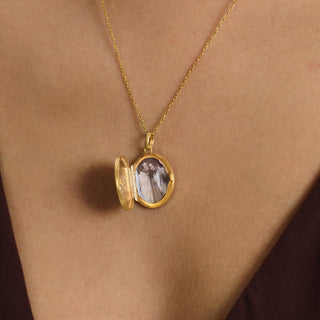 Memoir Medallion Kolye