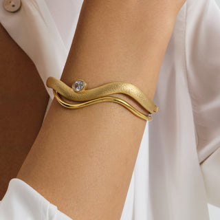 Velora Flow Bracelet