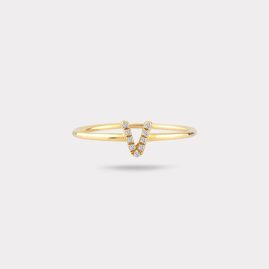 V INITIAL DIAMOND RING