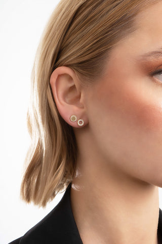 Luminous Medallion Diamond Stud Küpe