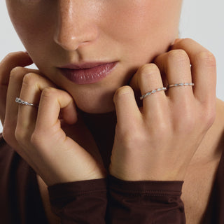 LUMIN CREST RING